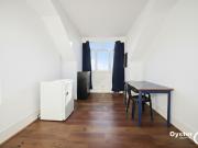 Apartment at Friern Barnet Road, Greater London