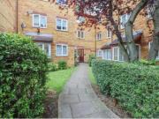 Apartment at Greenway Close, Greater London
