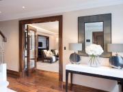 Apartment at Grosvenor Hill, London