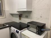 Apartment at Guildford Park Avenue, Guildford