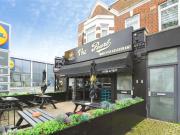 Apartment at High Street, London