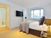 Apartment at Hill Street, London