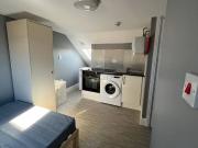 Apartment at Hillside, Slough