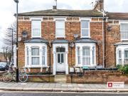 apartment in Holmdale Terrace, N15