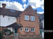 Apartment at Holmesdale Avenue, Greater London