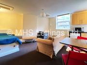 Apartment at Hyde Park Terrace, Leeds