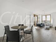 Apartment at Ilderton Road, London Borough of Southwark