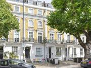 Apartment at Inverness Terrace, London