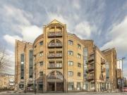 Apartment at Jamaica Road, London Borough of Southwark