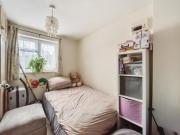 Apartment at Kaybridge Close, High Wycombe