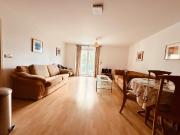 Apartment at Kenavon Drive, Reading
