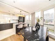 Apartment at Kew Bridge Road, Greater London