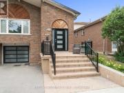 apartment at L5B2L1, Mississauga, Canada