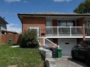 apartment at L5C1Z5, Mississauga, Canada