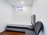 apartment at L5C2A5, Mississauga, Canada