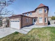 apartment at L5M4A7, Mississauga, Canada
