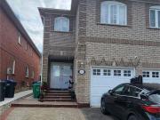 apartment at L6X5A8, Brampton, Canada