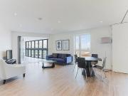 Apartment at Leman Street, London