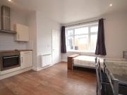 Apartment at London Road, Reading