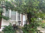 apartment at 41 COULSON AVENUE, Toronto, Ontario, M4V1Y3