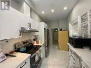 apartment at M5A2L1, Toronto, Canada
