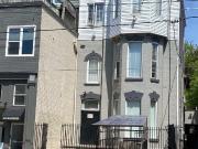 apartment at M5A2L1, Toronto, Canada