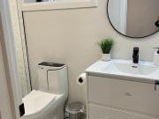 apartment at M5P2L5, Toronto, Canada