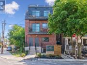 apartment at M5R1L8, Toronto, Canada