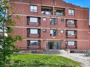 apartment at M5T2N8, Toronto, Canada
