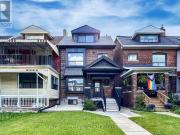 apartment at M6G3K2, Toronto, Canada