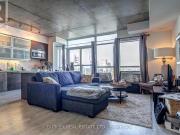 apartment at M6K0B9, Toronto, Canada