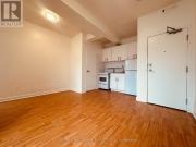 apartment at M6K3B7, Toronto, Canada