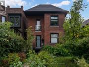 apartment at M6P2G3, Toronto, Canada