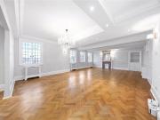 Apartment at Marylebone Road, London