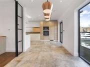 Apartment at Mews Street, London