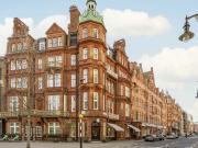 Apartment at Mount Street, London