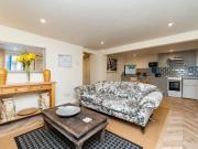 Apartment at Newbridge Hill, Bath