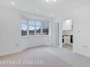 Apartment at North Gardens, Greater London