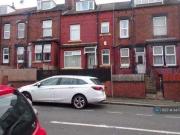 Apartment at Oakwood Lane, Leeds