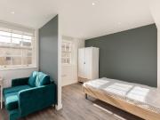 Apartment at Park Street, Bristol