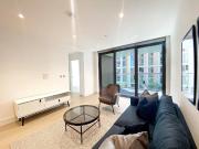 Apartment at Prince of Wales Drive, Greater London