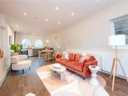 Apartment at Queen Street, London