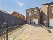 Apartment at School Lane, Wakefield