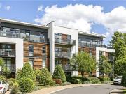 Apartment at Scott Avenue, Greater London