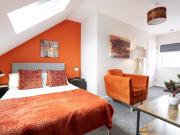 Apartment at South View Avenue, Reading