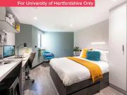 Apartment at St Albans Road West, Welwyn Hatfield