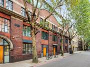 Apartment at Tower Bridge Road, London Borough of Southwark
