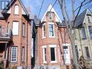 apartment at UPPER 10 EARNBRIDGE STREET, Toronto,...