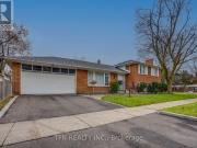 apartment at UPPER 25 KAREN ROAD, Toronto, Ontario, M3A3L5