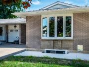 apartment at UPPER – 42 CARDWELL STREET